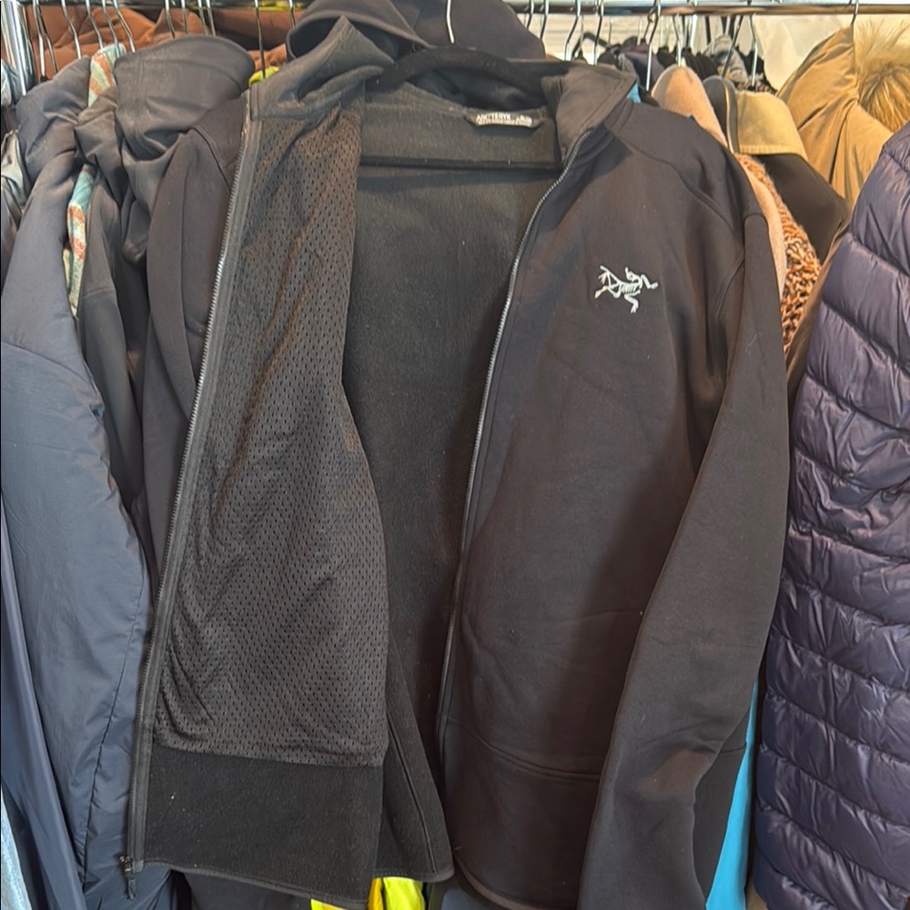 Arc'teryx Black Performance Jacket Technical Desi… - image 2